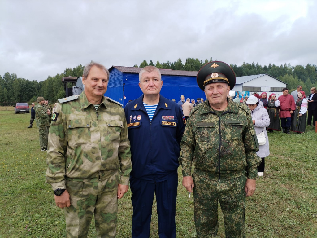 Мобильный пункт отбора на службу по контракту